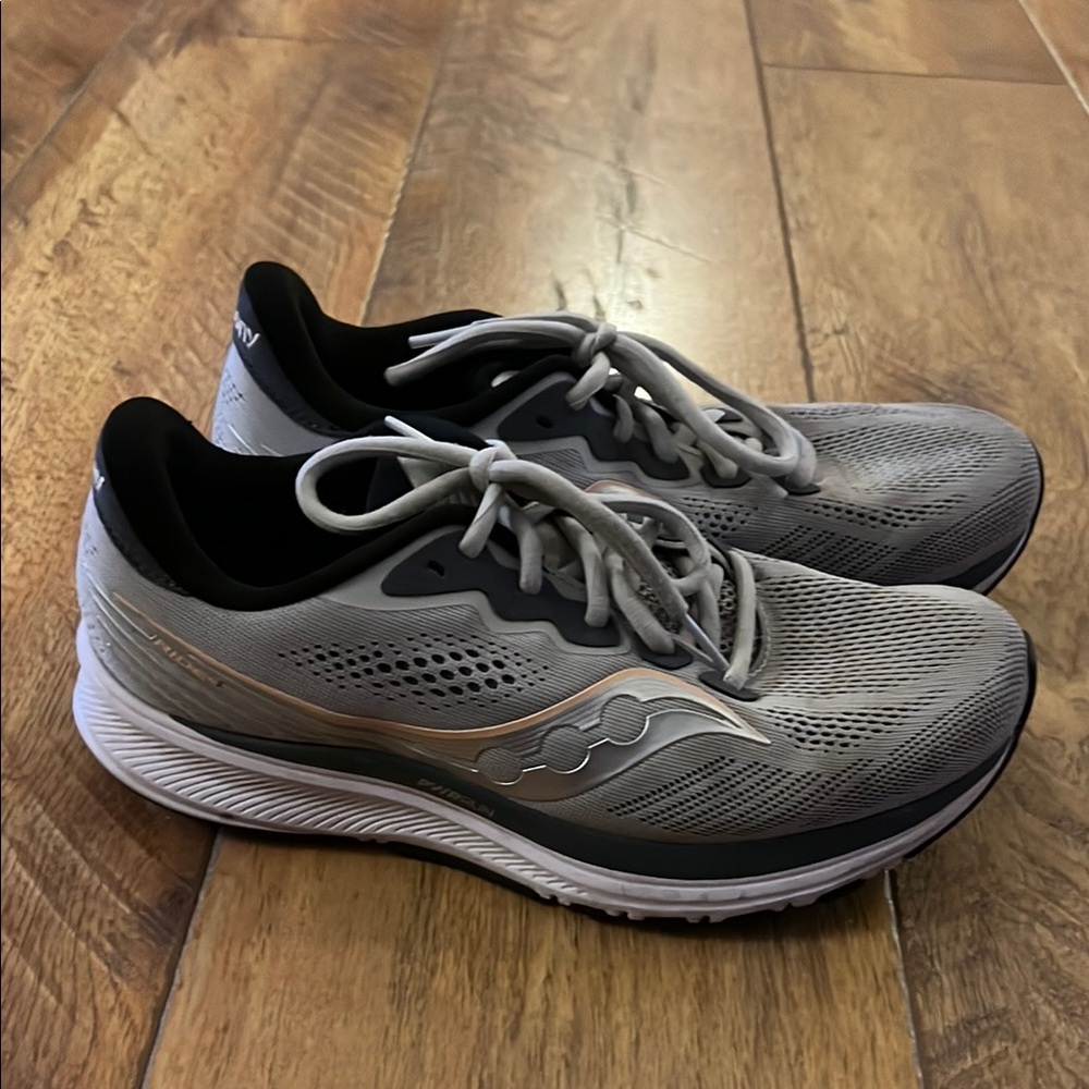 Saucony 8.5 Ride Running Shoes